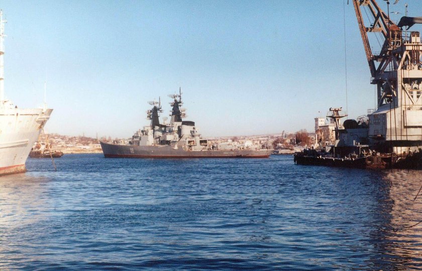 Ракетный крейсер Адмирал Головко