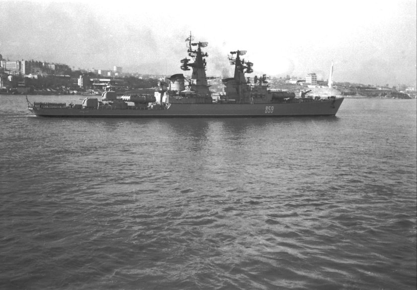 Ракетный крейсер Адмирал Головко