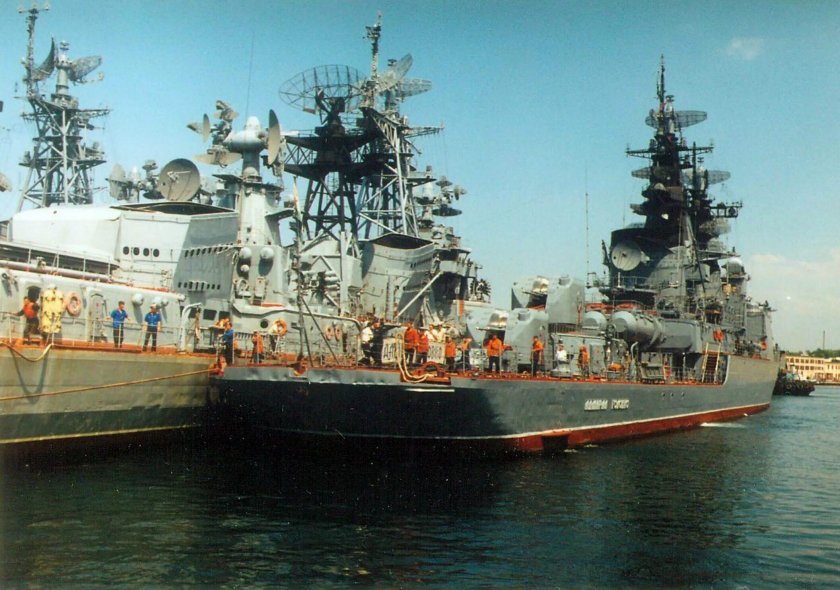 Ракетный крейсер Головко