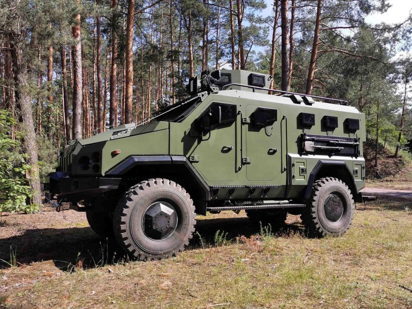 Варта Новатор бронеавтомобиль