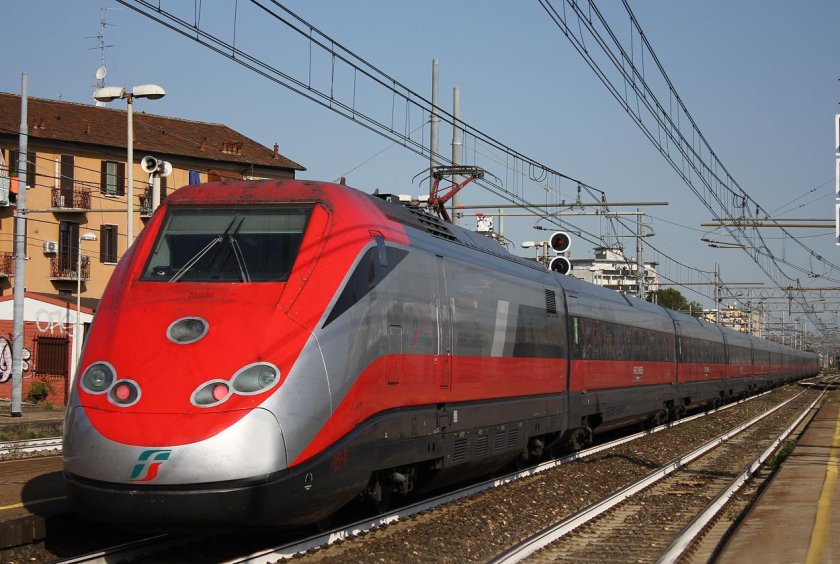 Скоростные поезда италии frecciarossa