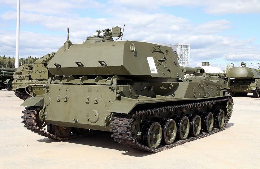 Акация 152-мм самоходная гаубица