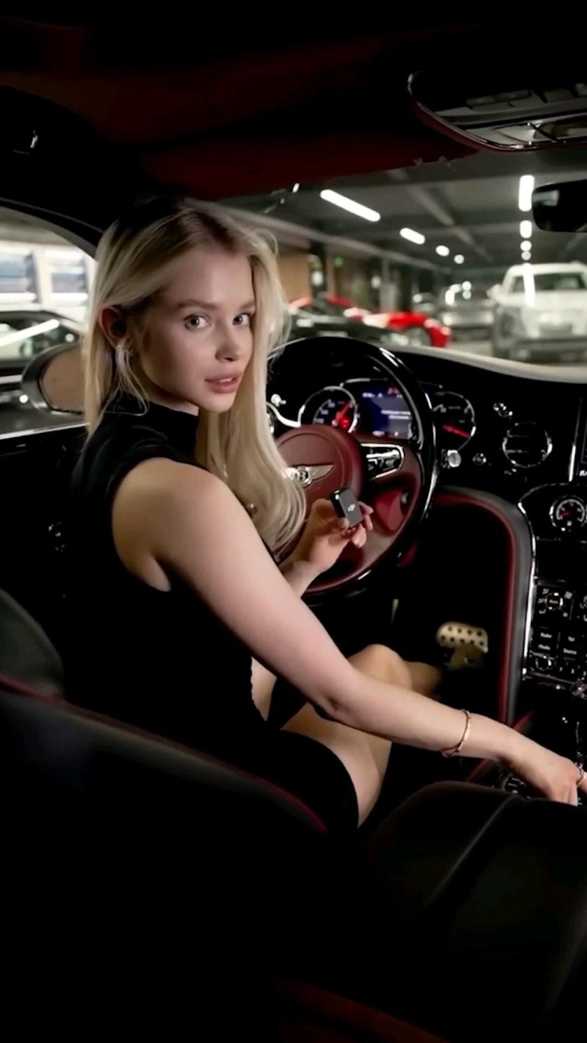 Девушка из рекламы бентли