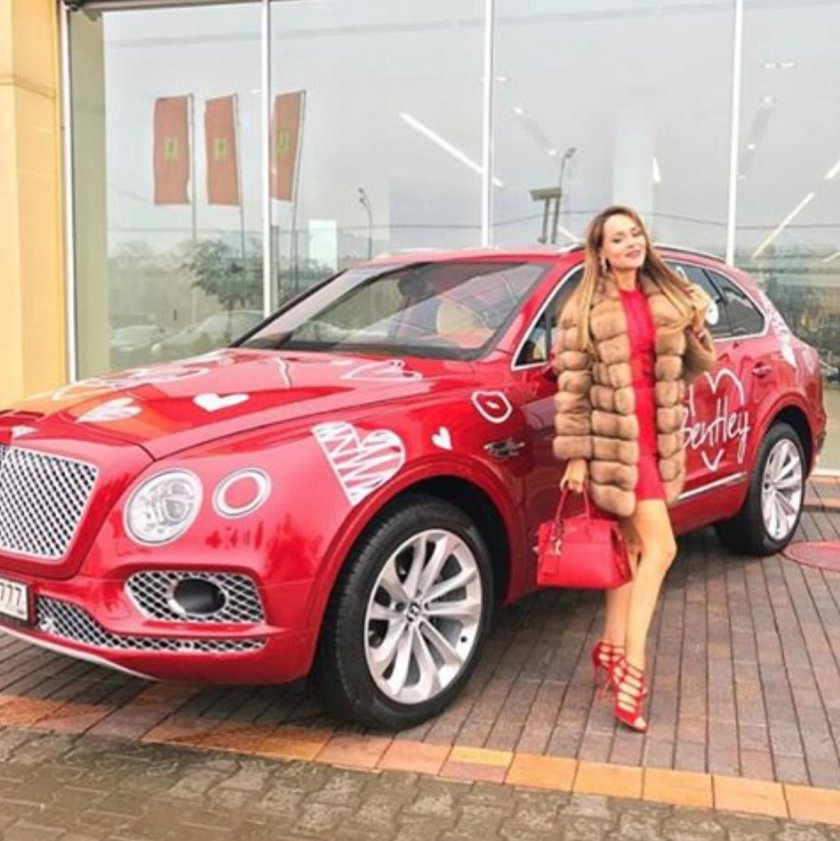 Анна Калашникова