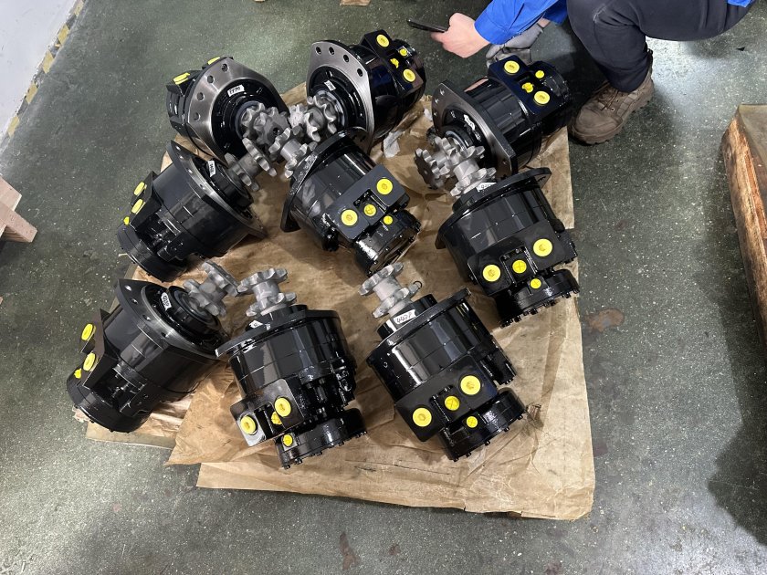 Гидромотор хода