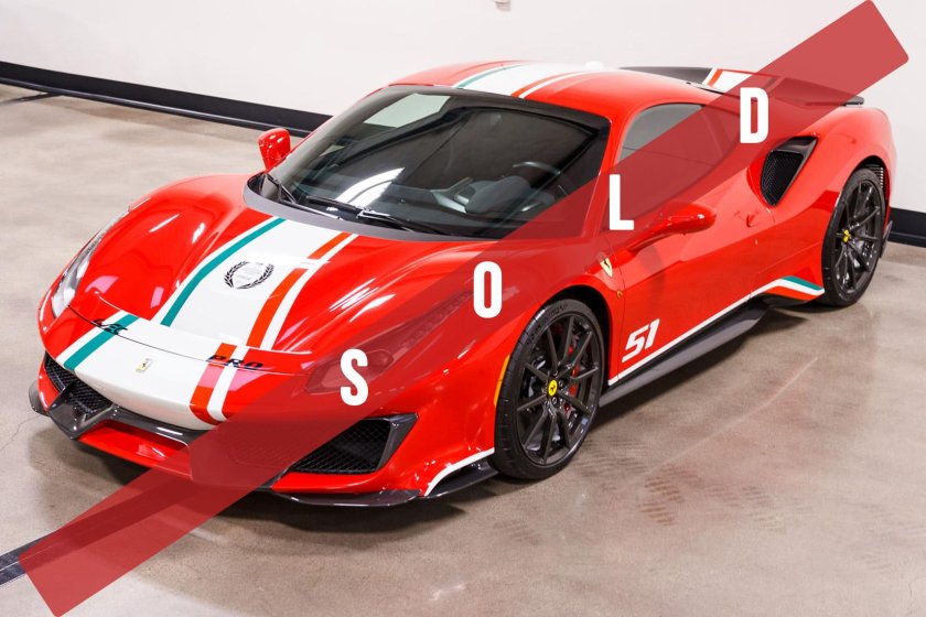 Ferrari 488 pista пилоти