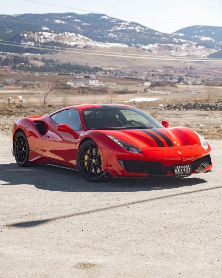 Феррари 488 pista