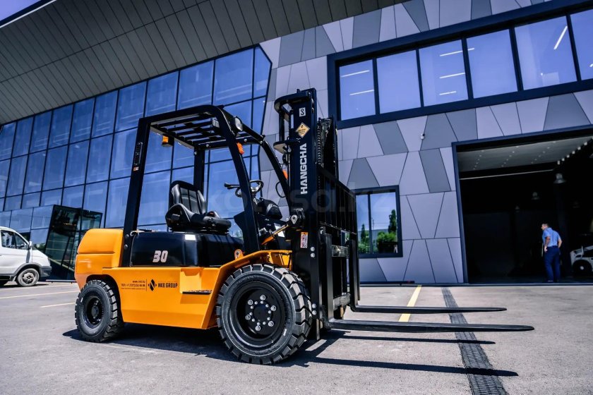 Вилочный погрузчик Hangcha cpcd30-ag2