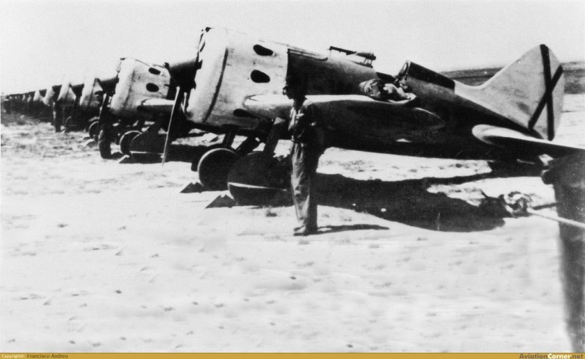 И-16 В Испании