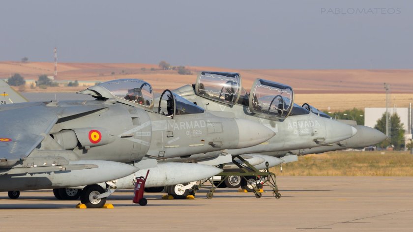 Штурмовик av-8b «Харриер» II