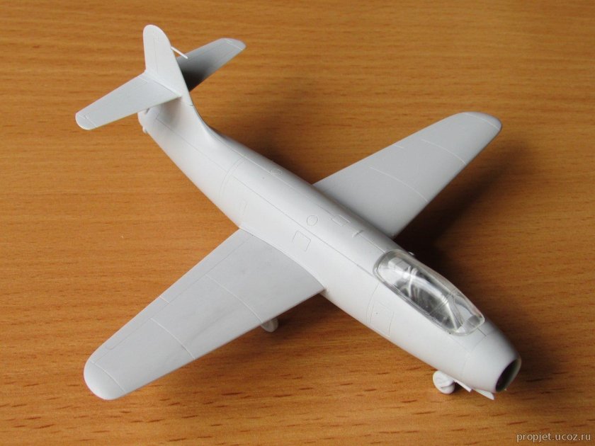 72183 Amodel 1/72 Яковлев як-8