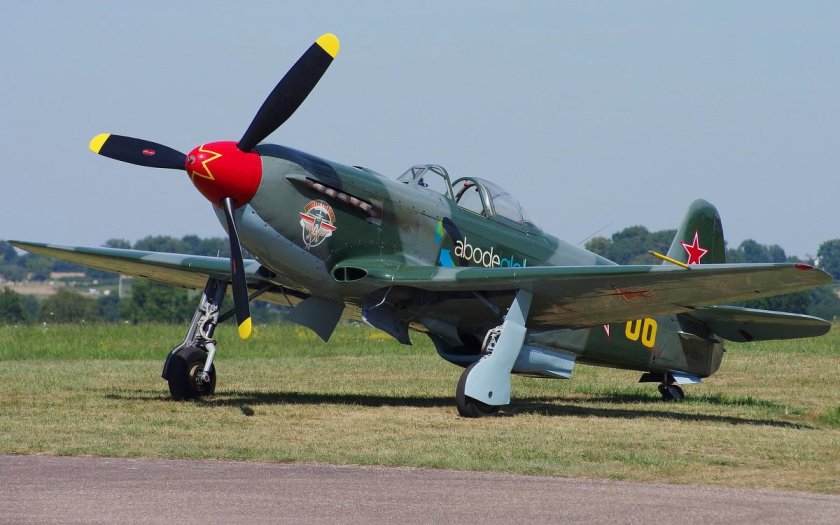 Як-9 истребитель