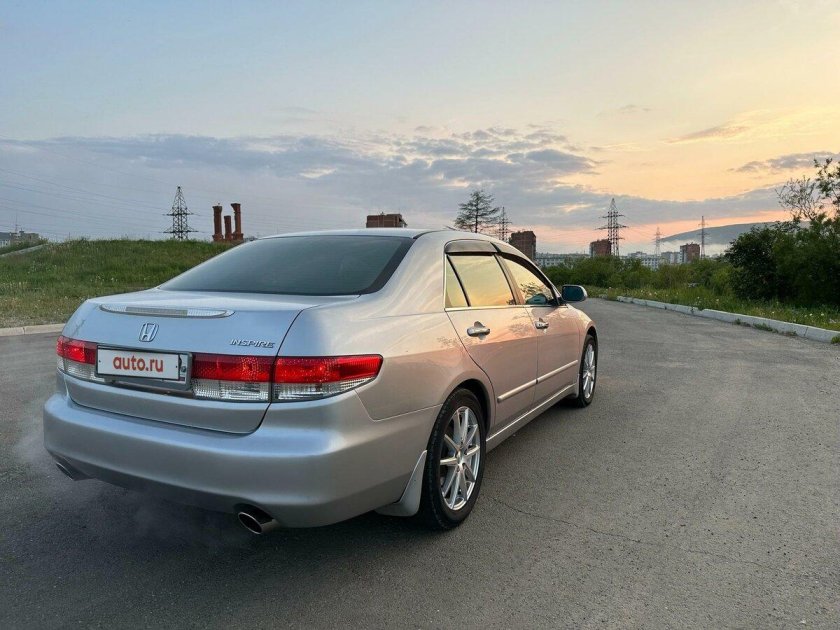 Хонда Инспаер 2004