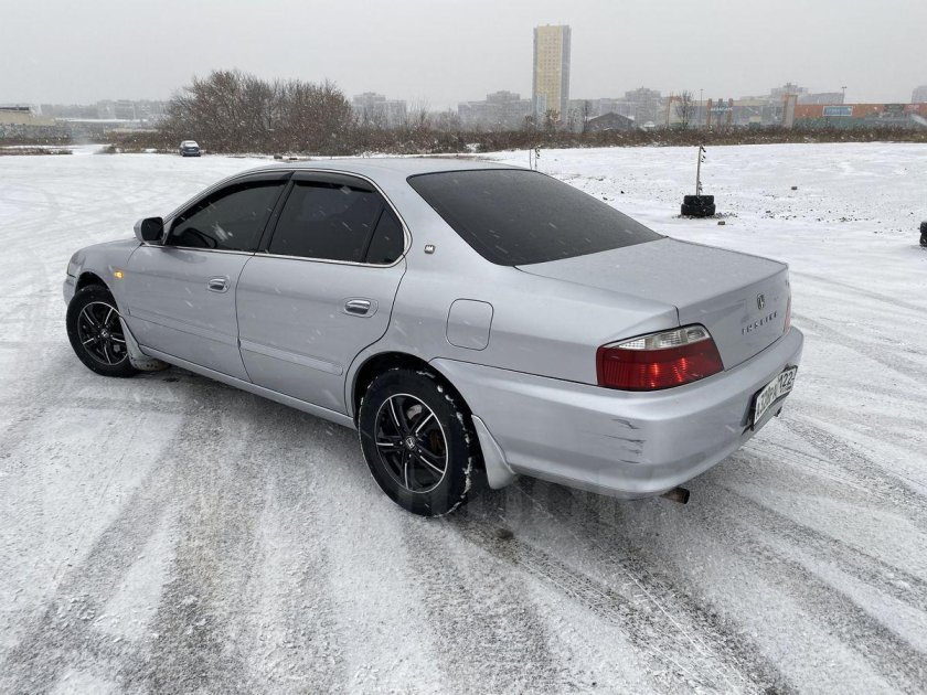 Хонда Инспаер 2000