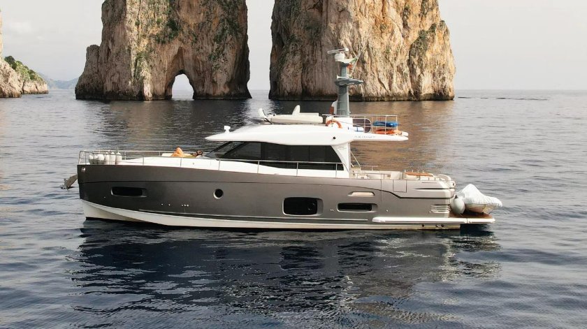 Яхты азимут магеллано 53