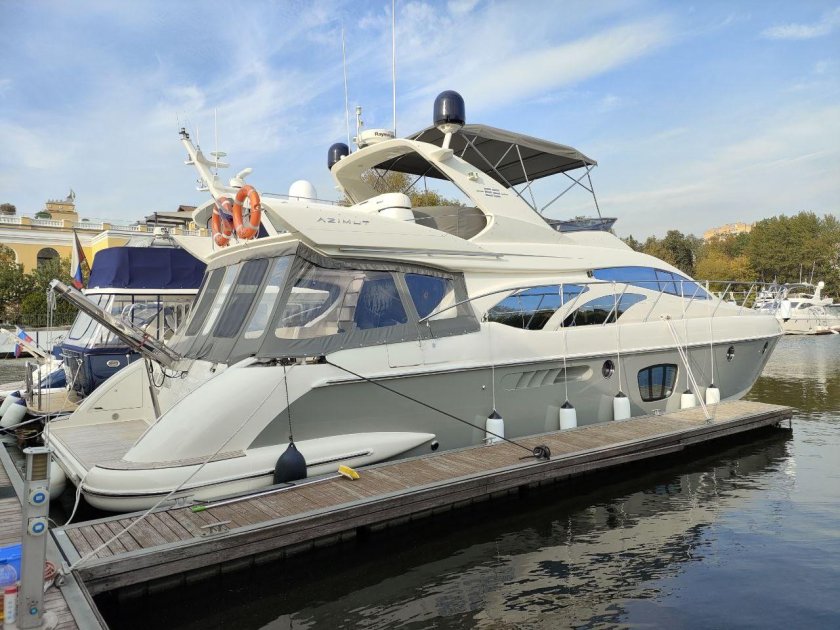 Катер azimut 58
