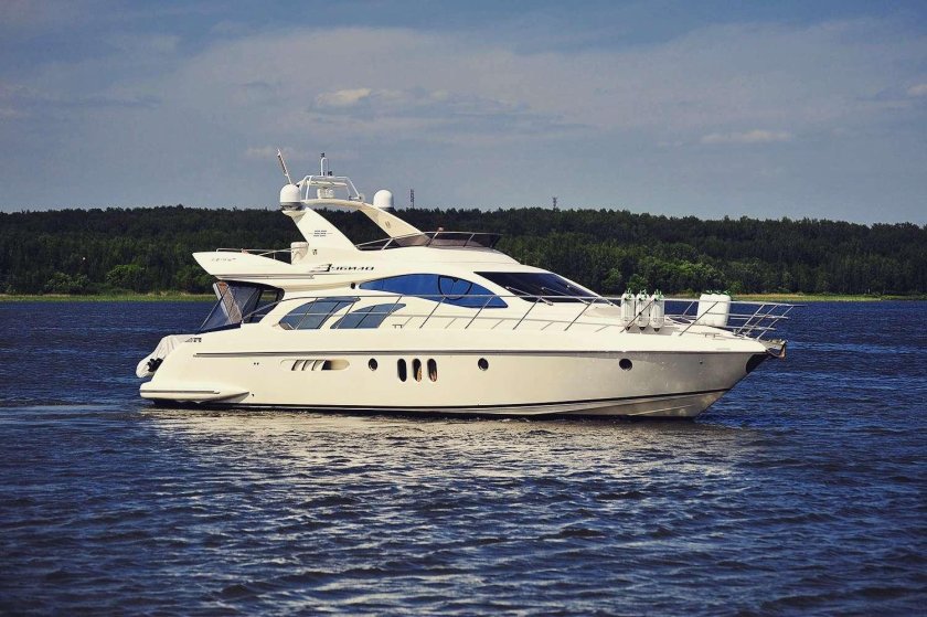Яхта Azimut