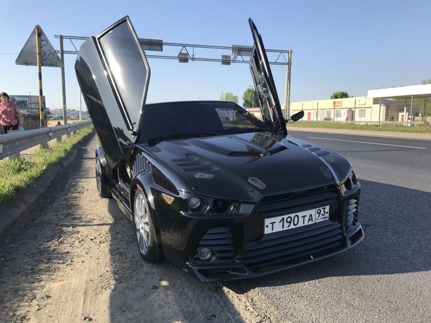 ВАЗ 2108 чёрная акула