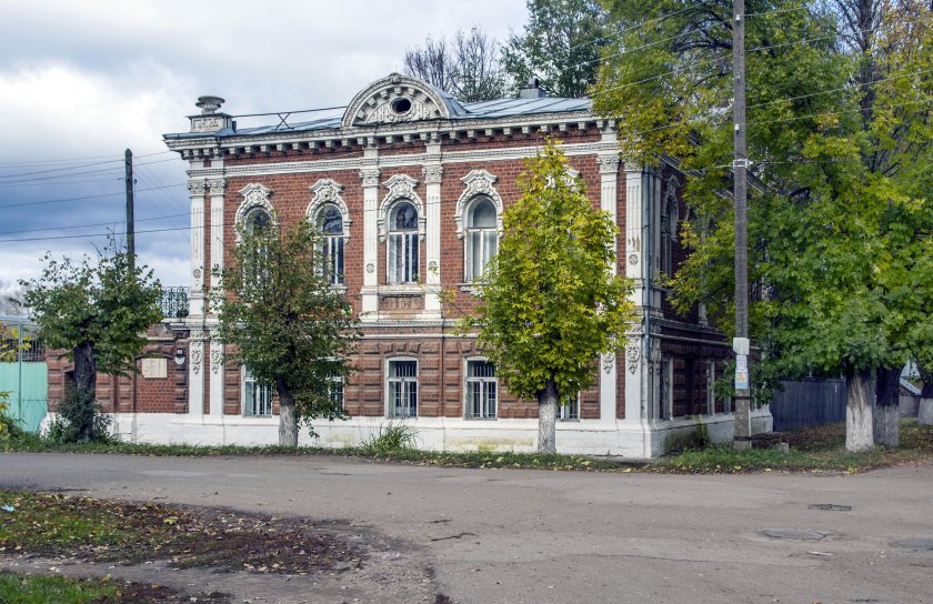 Бюст Дзержинскому в Нолинске