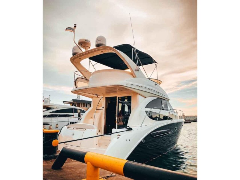 Яхта в сочи