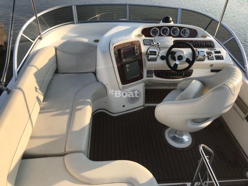 Моторная яхта Meridian 341