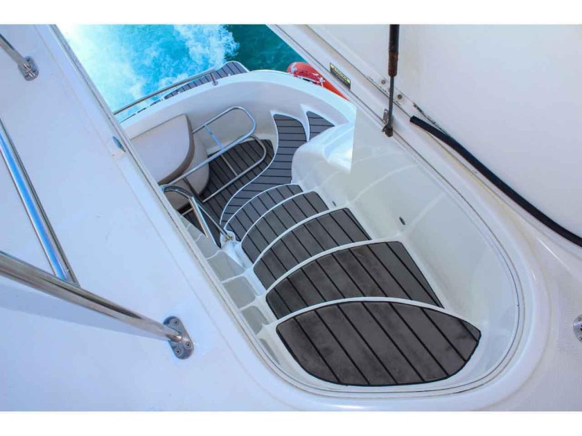 Катера и яхты