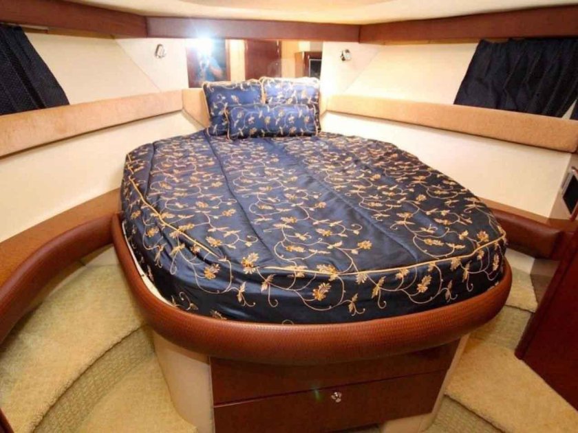 Meridian 341 яхта