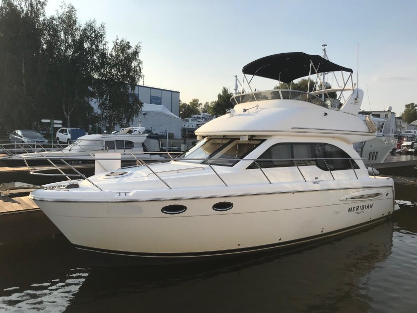 Моторная яхта Meridian 341