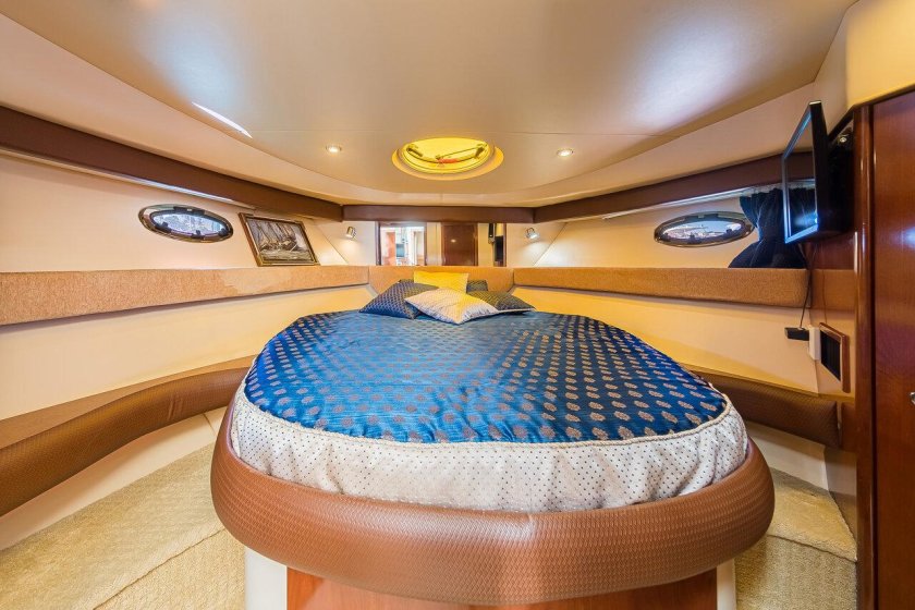 Meridian 341 яхта