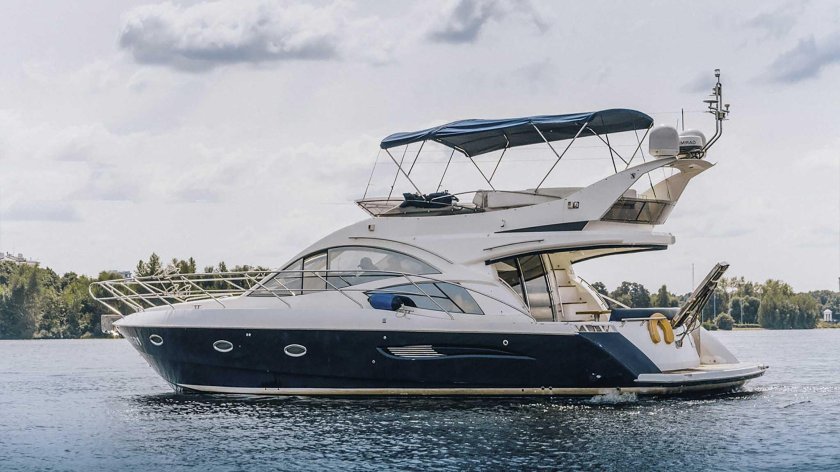 Моторная яхта Galeon 440 Fly