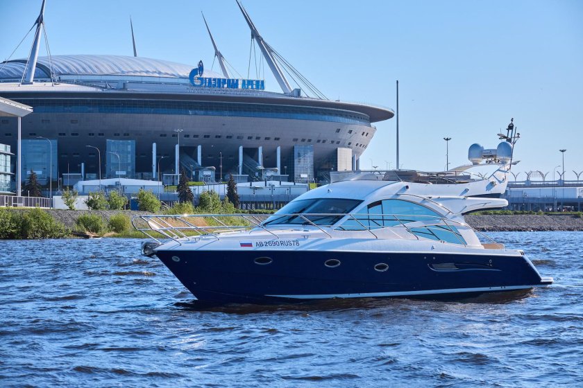 Моторная яхта Galeon 440 Fly