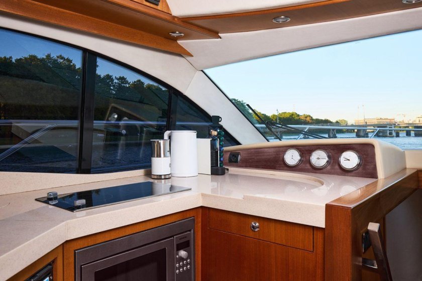 Galeon 440 Fly