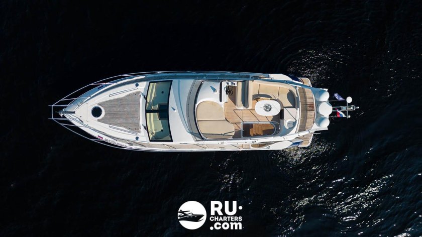 Моторная яхта Galeon 440 Fly