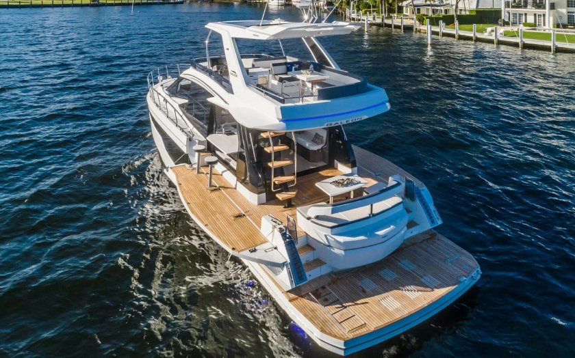 Galeon 500 Fly