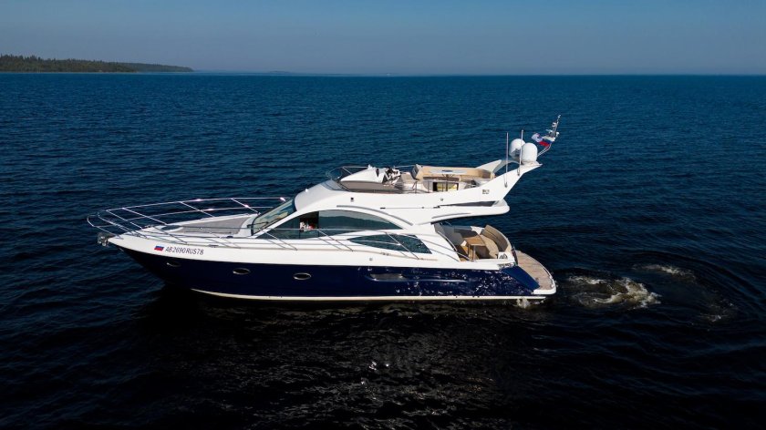 Моторная яхта Galeon 440 Fly