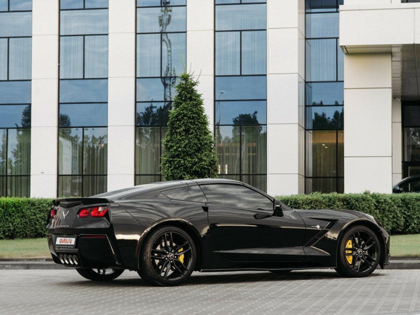 Chevrolet Corvette c8 чёрная