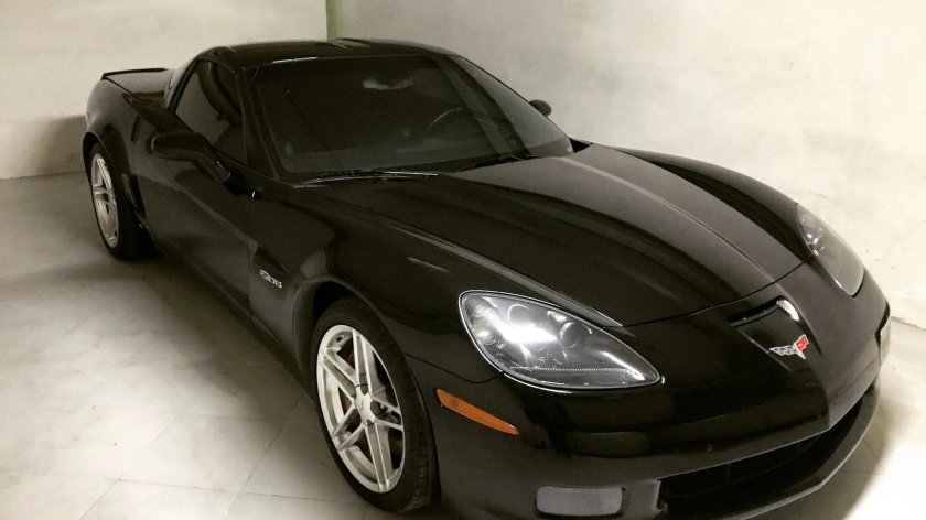 Корвет черный