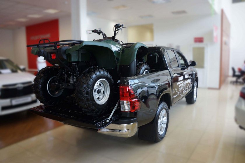 Toyota Tundra квадроцикл
