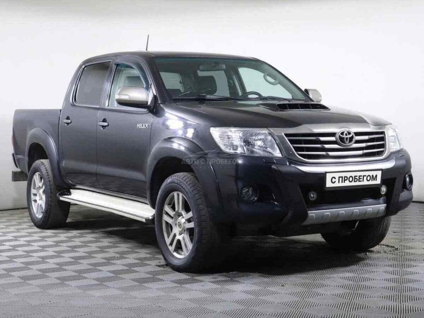 Тойота хайлюкс 2014