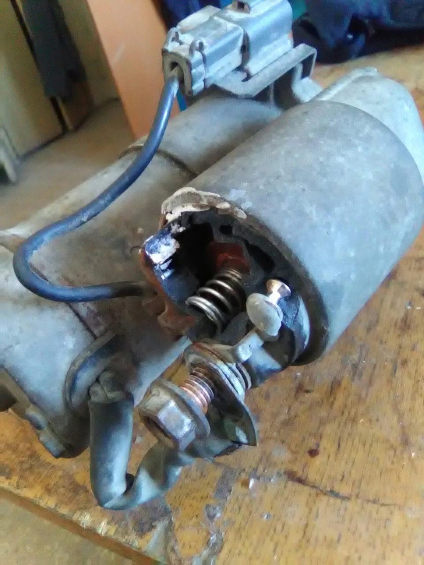 Стартер Ниссан Альмера 2.2