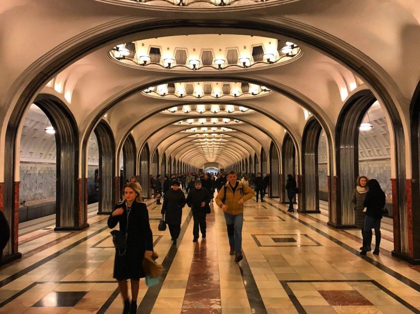 Московский метрополитен станция Маяковская