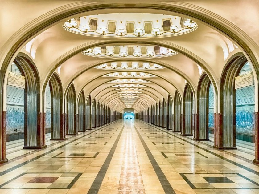 Семь самых красивых станций московского метрополитена