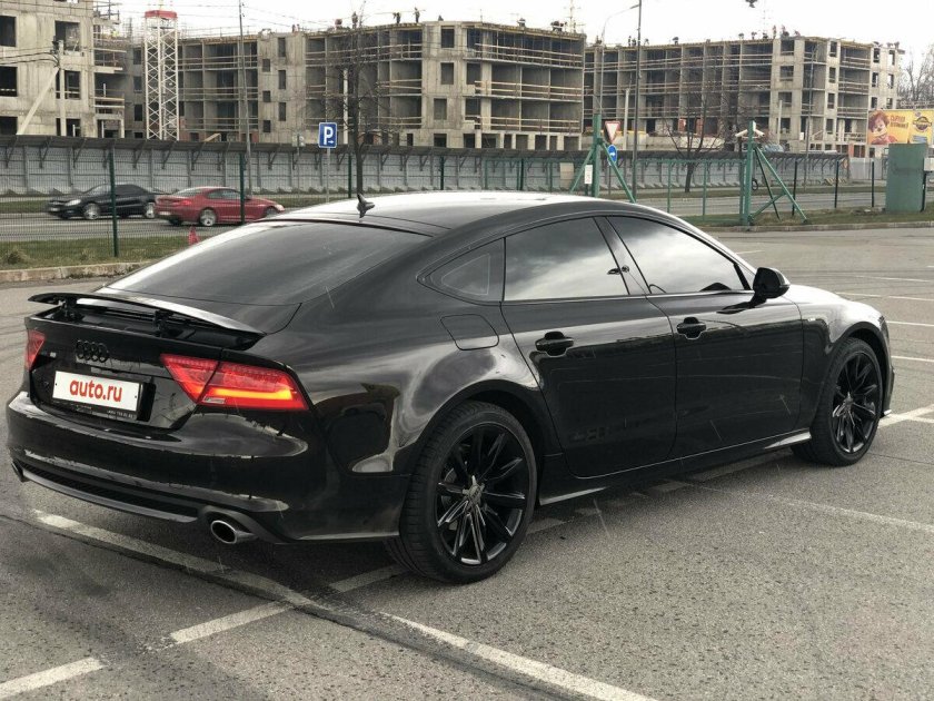 Ауди а7 черная