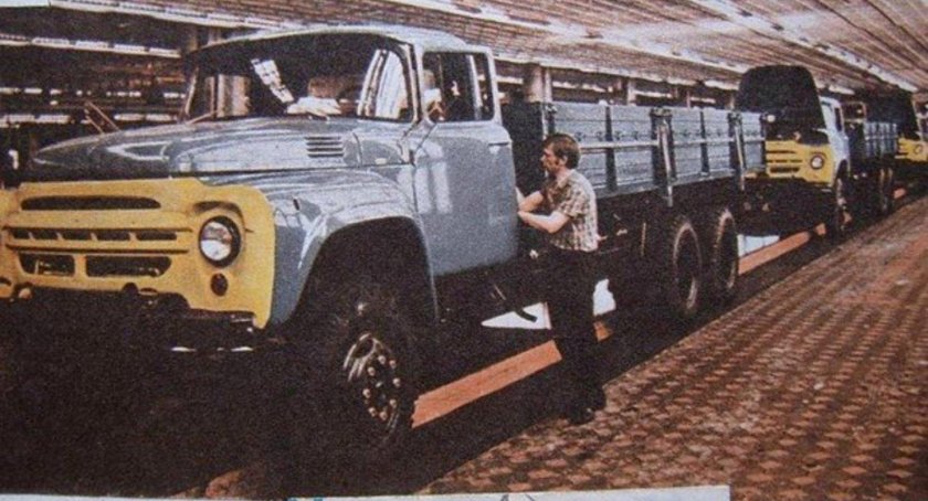 ЗИЛ 133 г1 салон