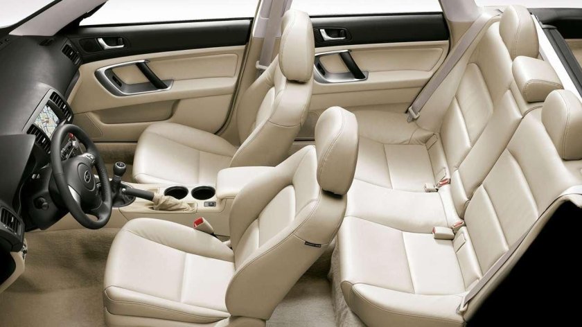 Субару Аутбек 2006 салон