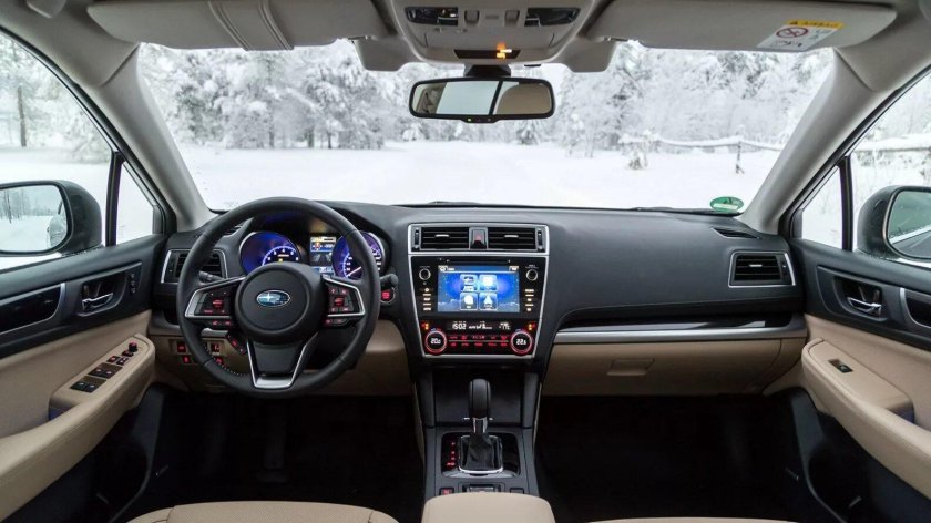 Subaru Outback 2022 салон