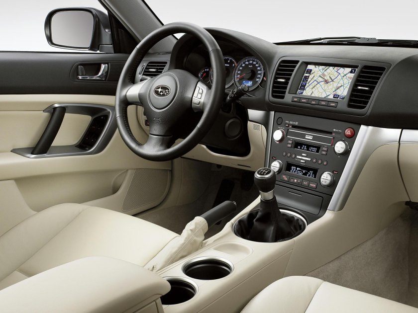 Субару Аутбек 3