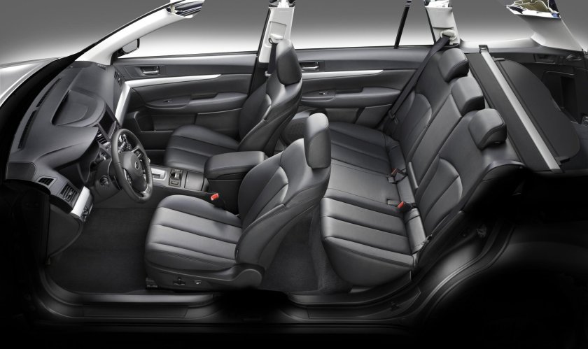 Subaru Outback салон