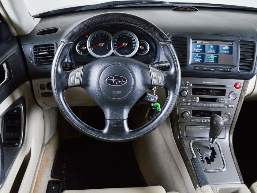 Субару Аутбек 2006