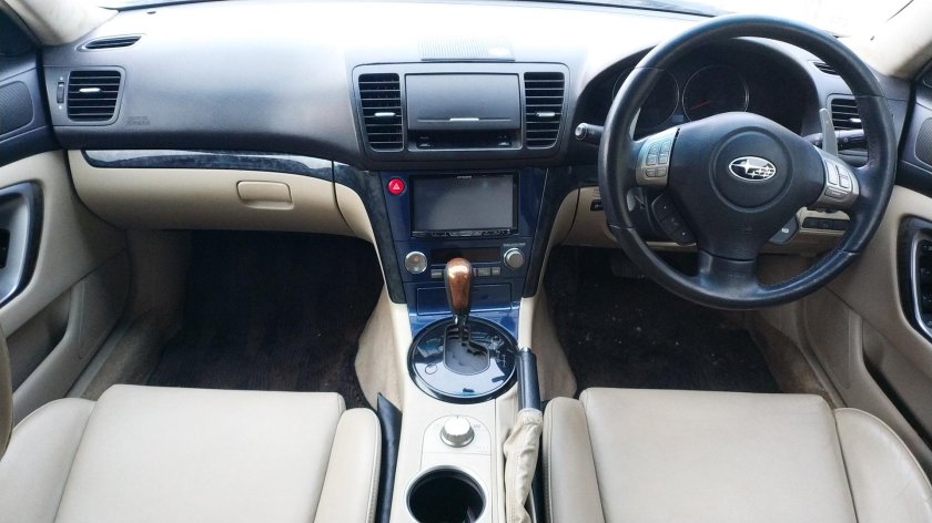 Subaru Outback 2004 салон
